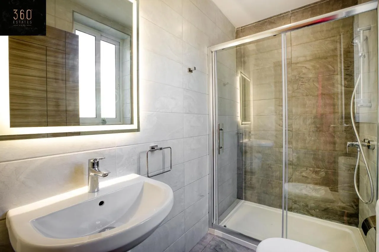 Spacious, Brand New 2Br, Just Off The Promenade By 360 Estates 그지라