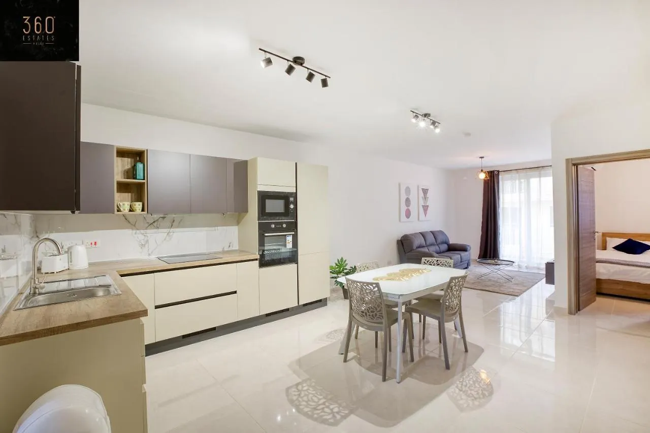 Spacious, Brand New 2Br, Just Off The Promenade By 360 Estates 그지라 아파트
