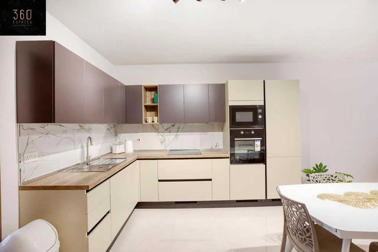 아파트 Spacious, Brand New 2Br, Just Off The Promenade By 360 Estates 그지라