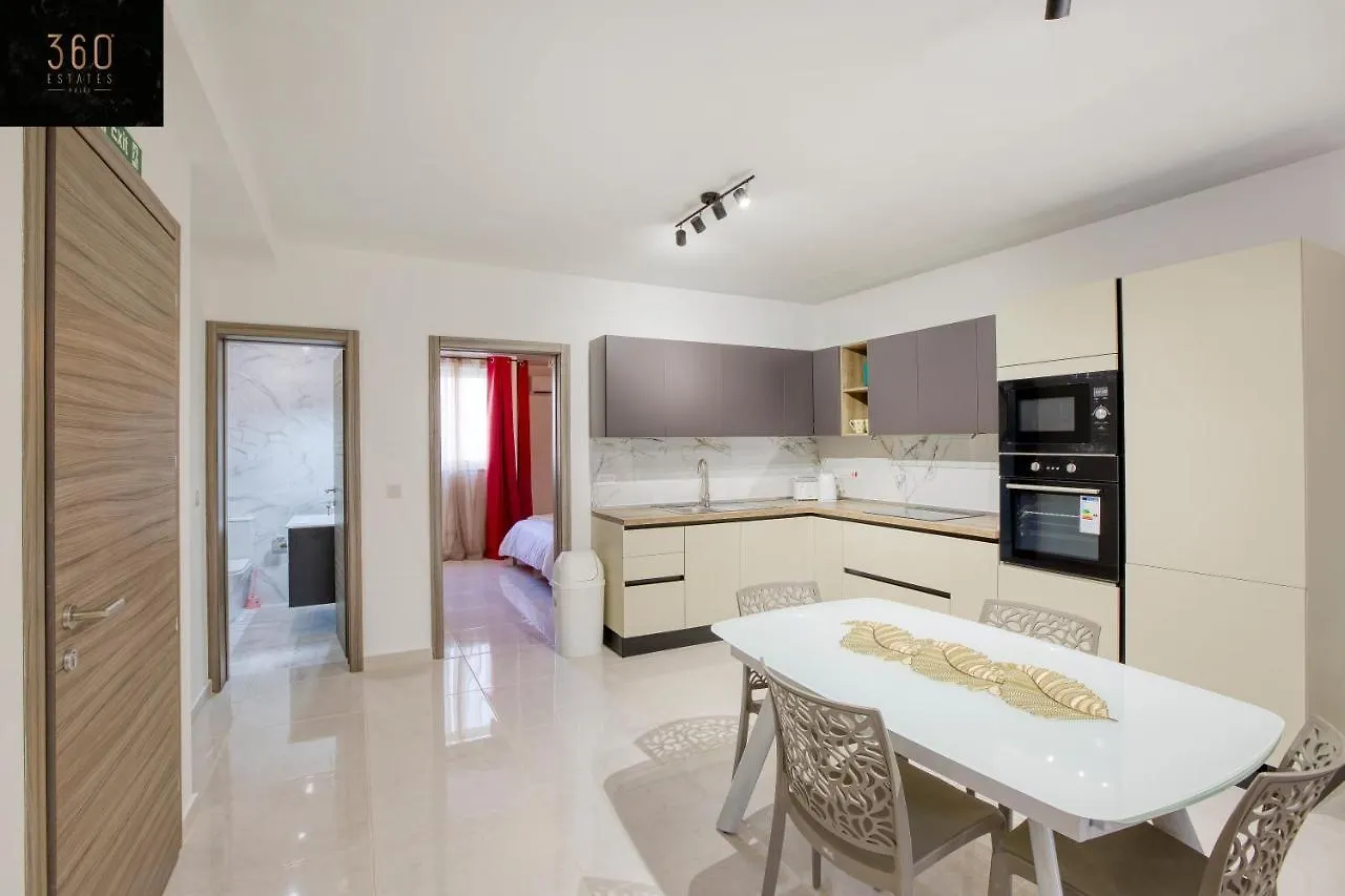 Spacious, Brand New 2Br, Just Off The Promenade By 360 Estates 그지라 0*,
